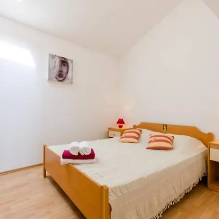 Simcic Apartman Selce