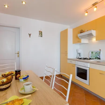 Simcic Apartman Selce